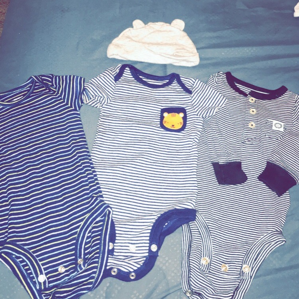 3 piece shirt and beanie set size 0-3